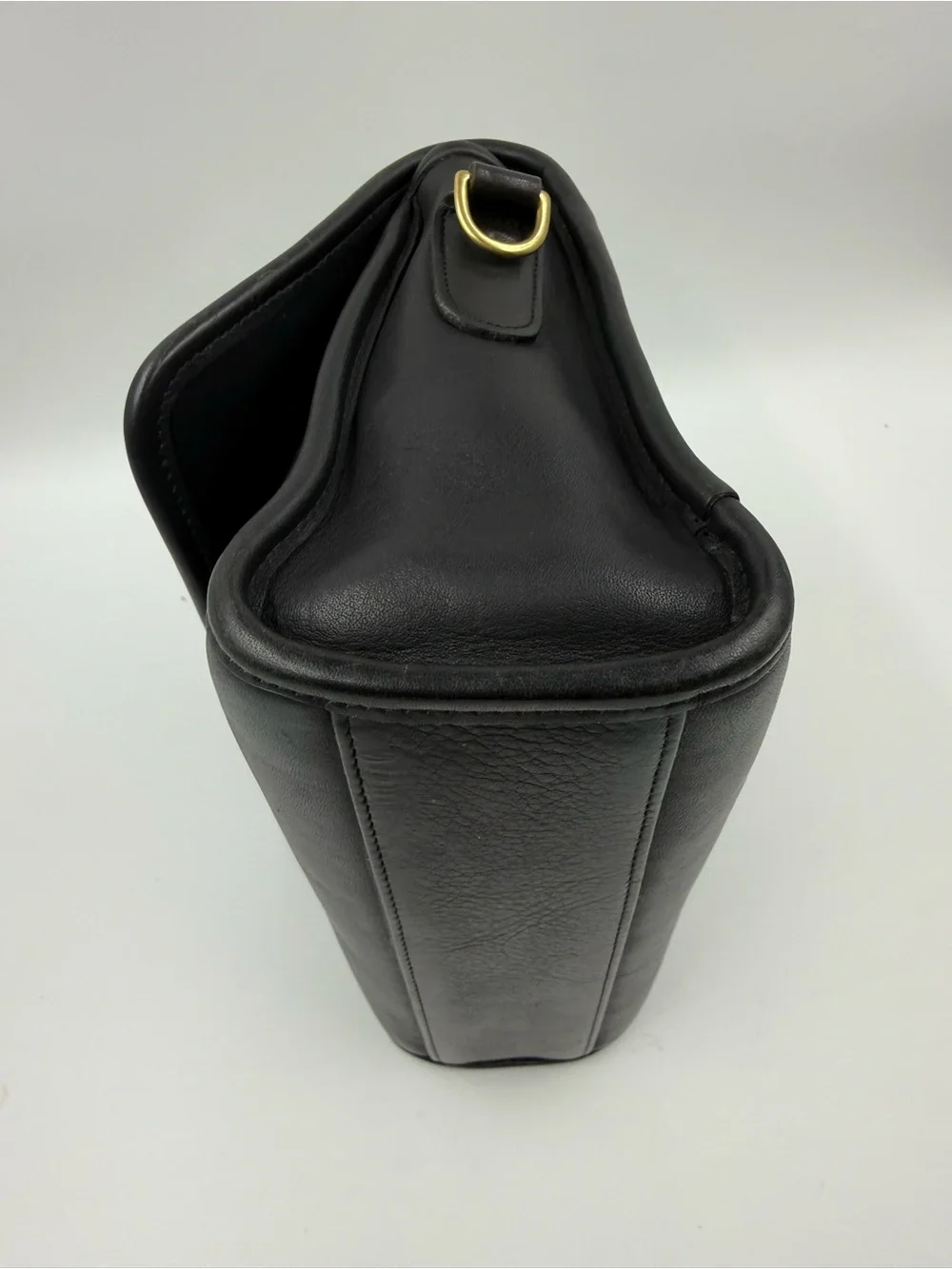 Vintage Coach Court Bag 9870 Black Glovetanned Leather Crossbody Top Handle USA